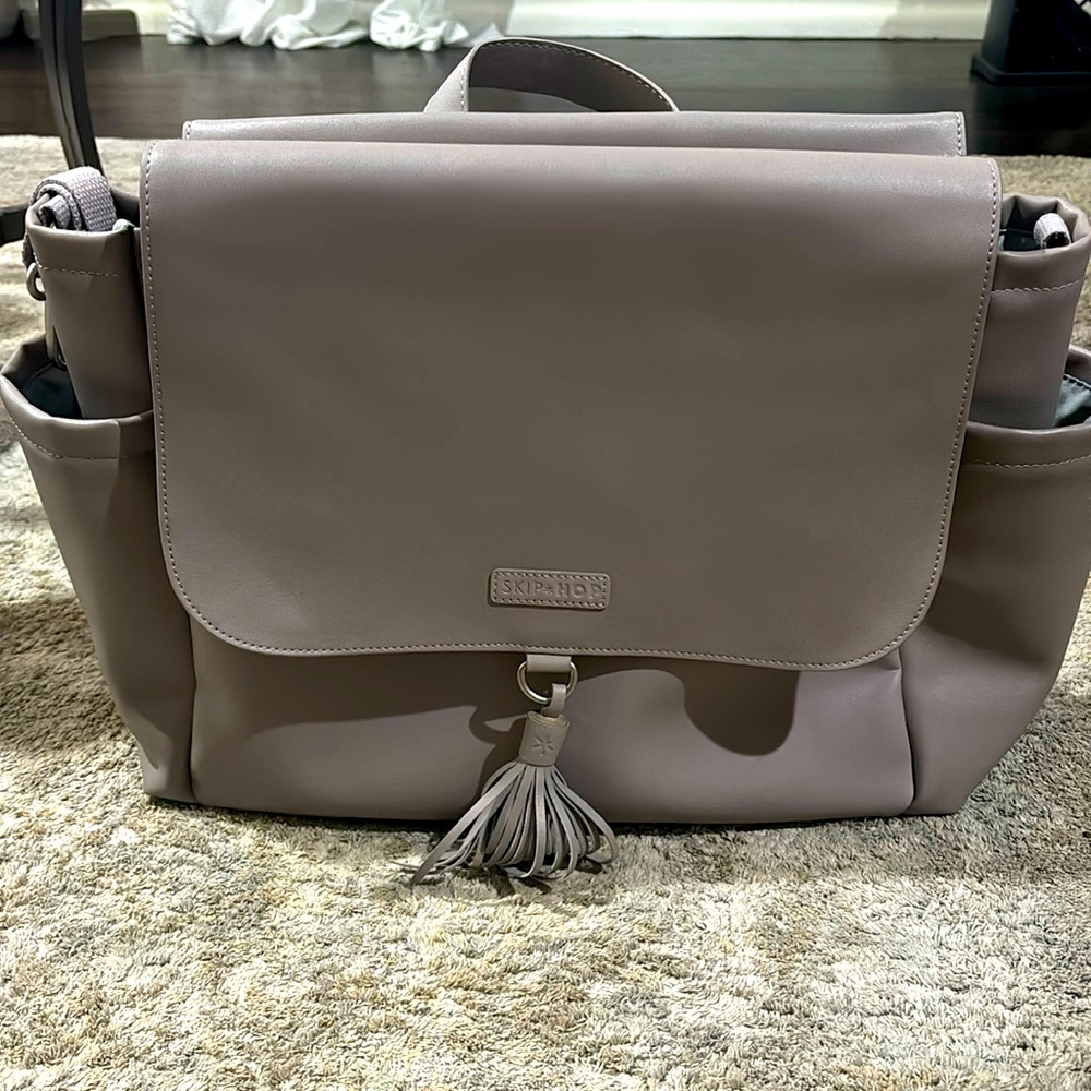 Skip Hop Greenwich Convertible Diaper Bag